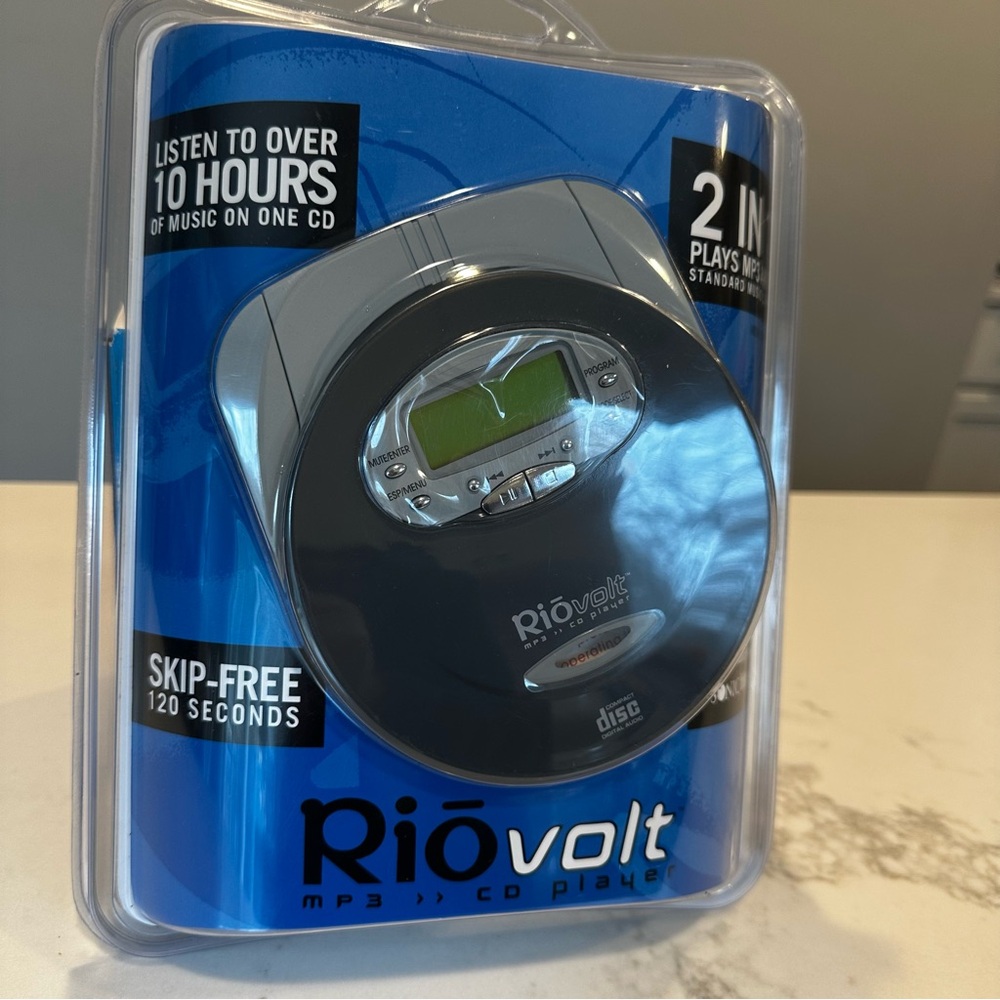 NEW Rio Volt SP50 MP3 CD Player, Skip Protection, Text Display, Black